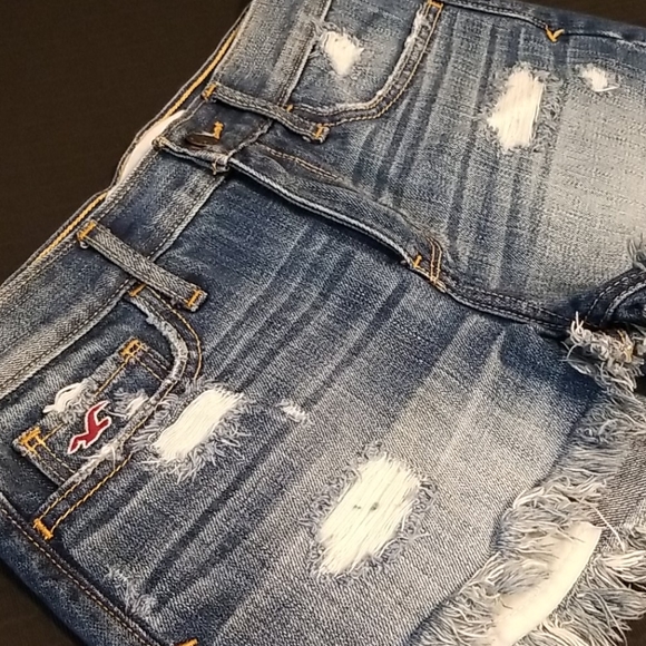 HOLLISTER High Waist Jean distressed Shorts 1/25 - Picture 4 of 7